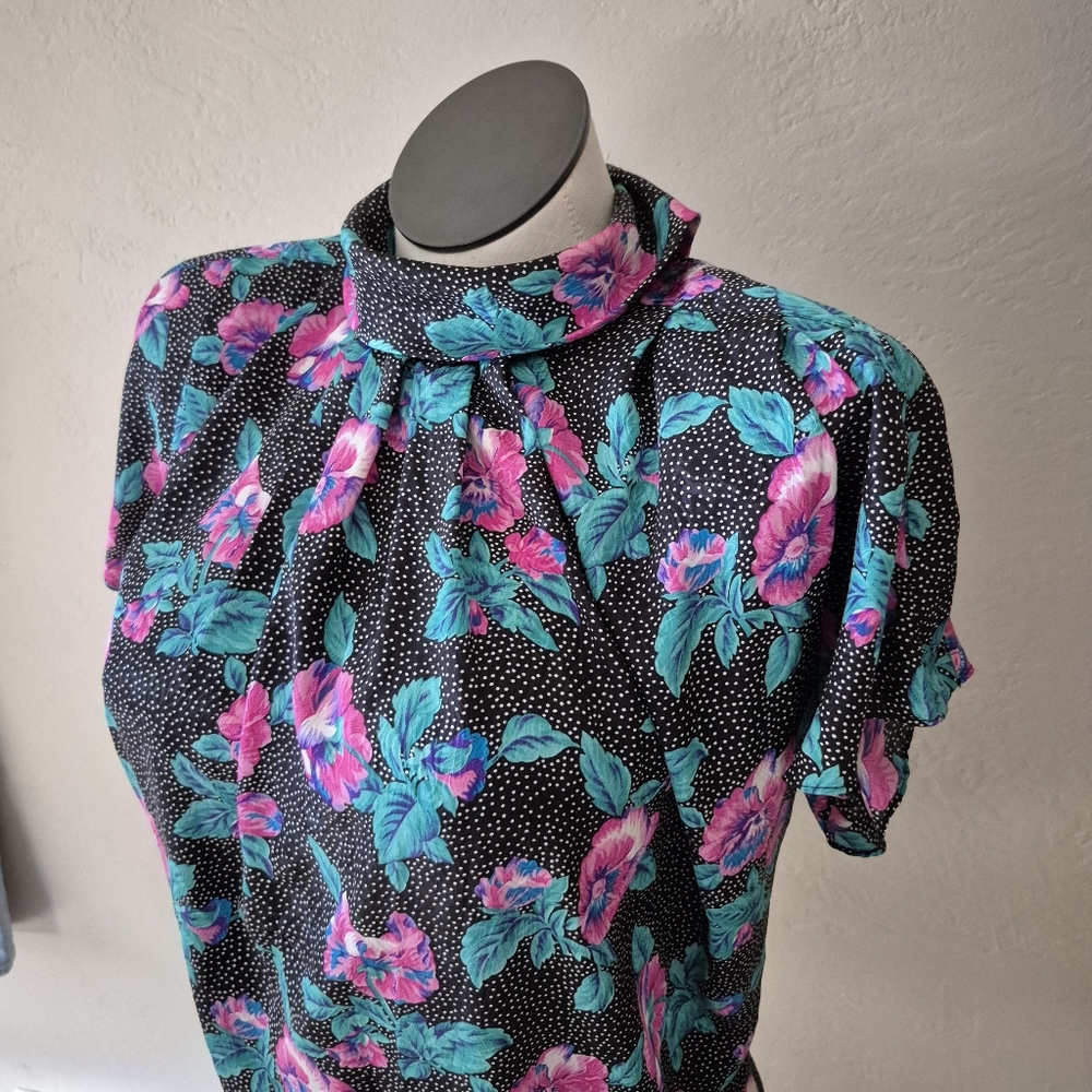 Vintage 80s Pink Floral And Dots Black Blouse Women's Top 12 - Picture 2 of 9